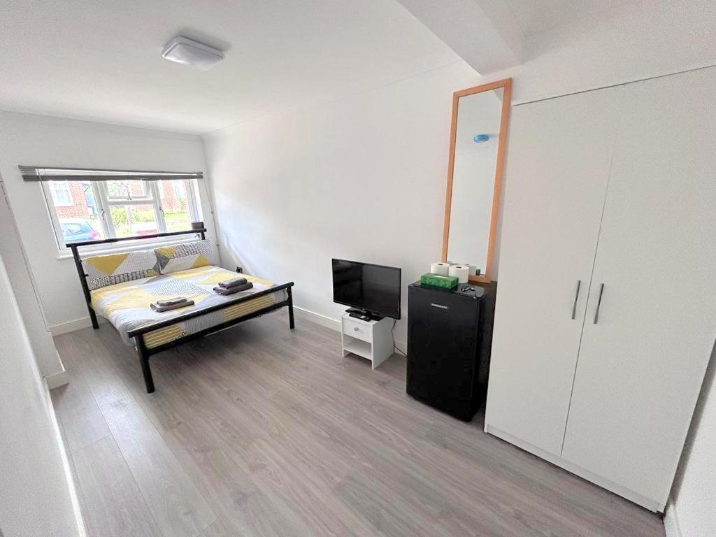 New Florence Rooms Mitcham Exterior foto